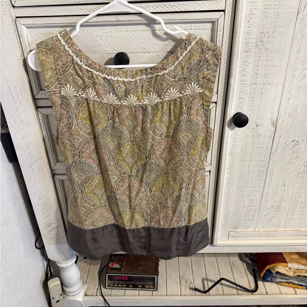 Floreat Multicolor Patterned Blouse With Lace Trim - image 4